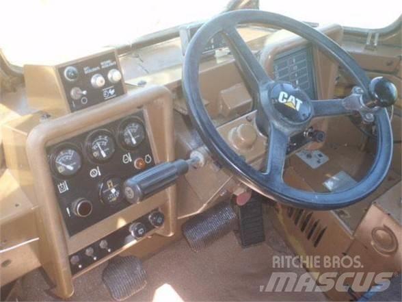 CAT 836C Afvalpersen