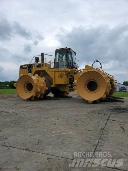 CAT 836G Afvalpersen