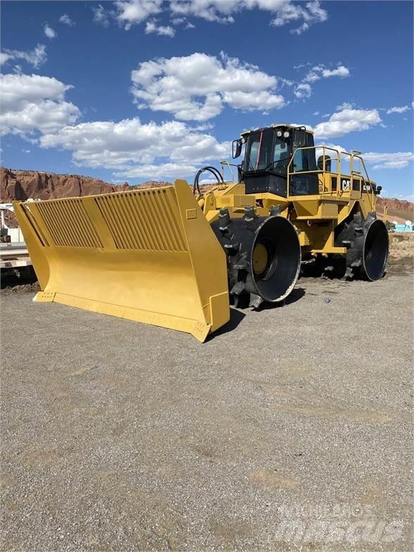 CAT 836H Afvalpersen