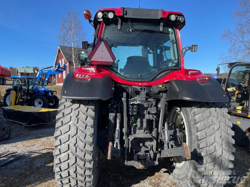 Valtra Valmet N134 Tractoren
