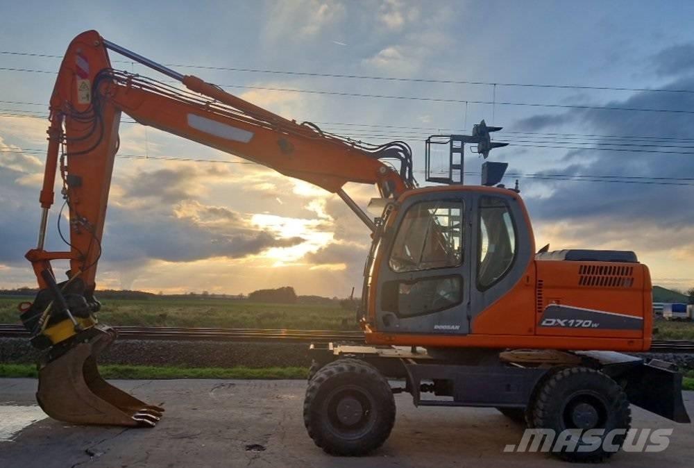 Doosan DX 170 W Wielgraafmachines