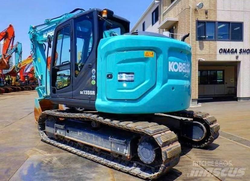 Kobelco SK 135 Midigraafmachines 7t - 12t