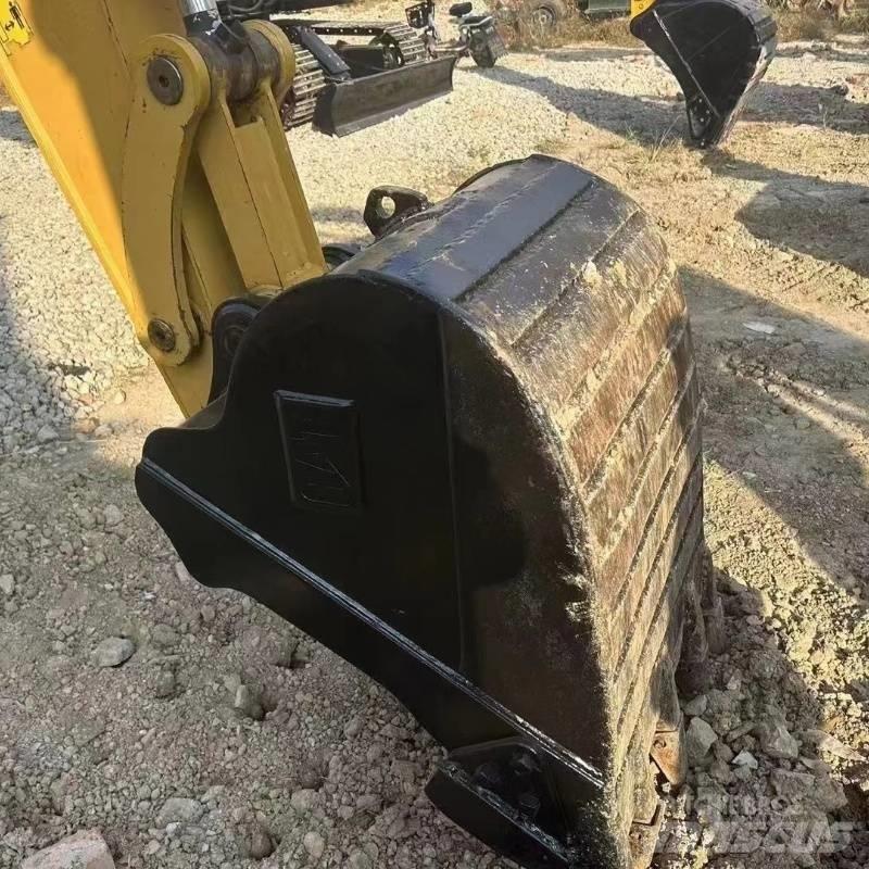 CAT 307 Rupsgraafmachines