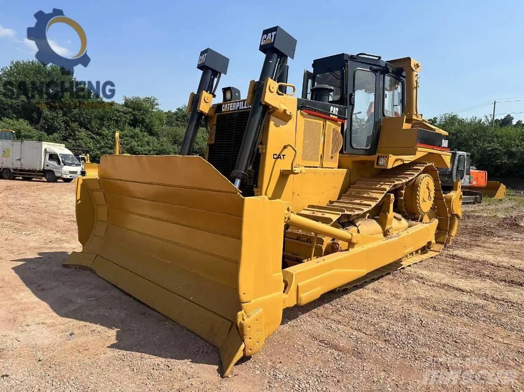 CAT D8R Rupsdozers