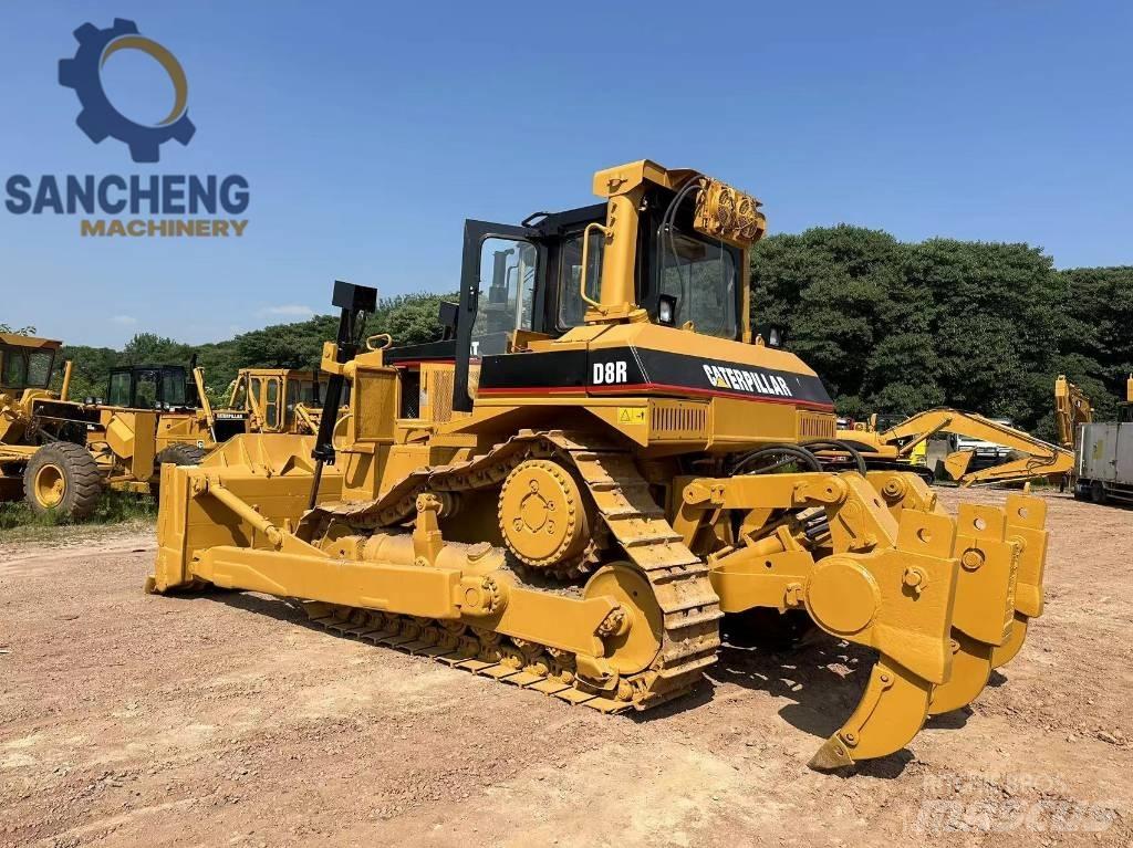 CAT D8R Rupsdozers