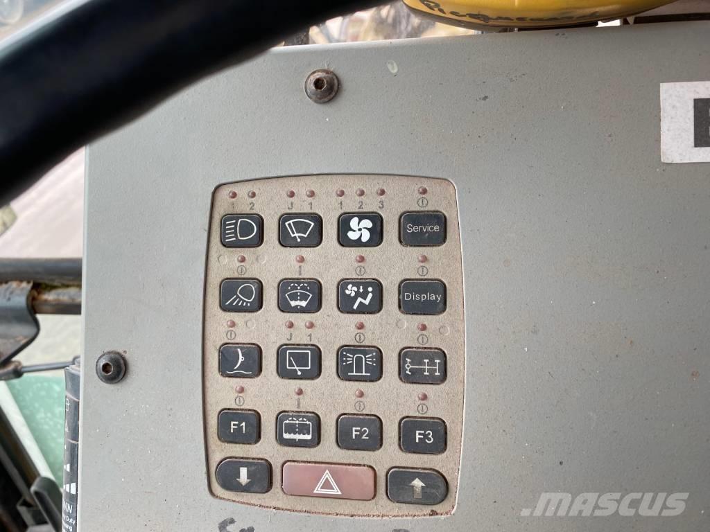 New Holland F156.6 Graders