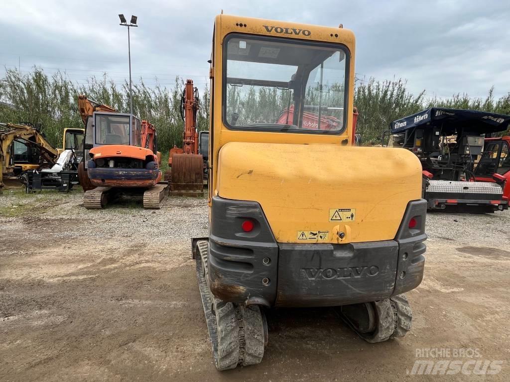 Volvo EC 25 Minigraafmachines < 7t