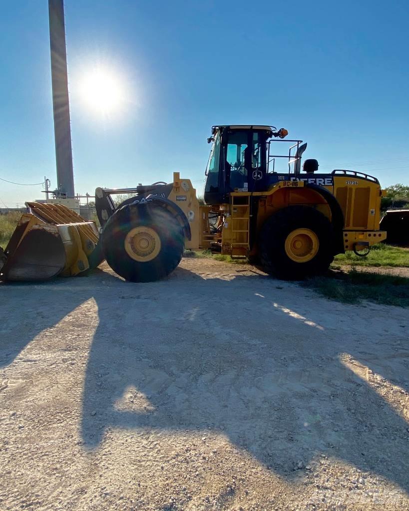 John Deere 844K Wielladers
