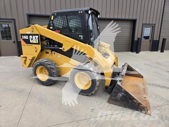 CAT 246D Schrankladers