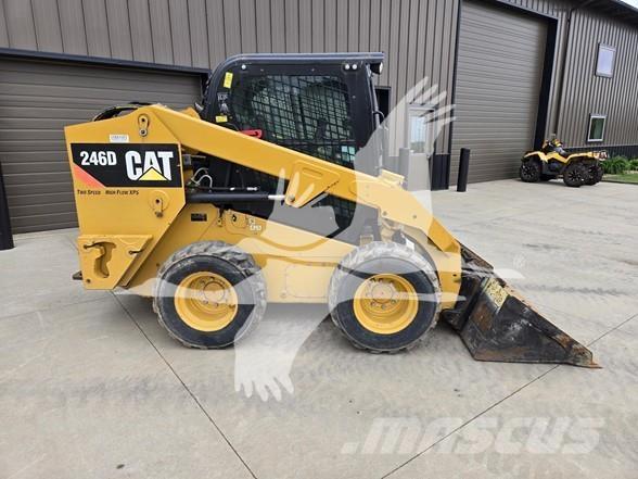 CAT 246D Schrankladers