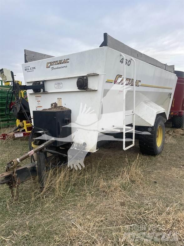  CATTLELAC 460 Mengvoedermachines