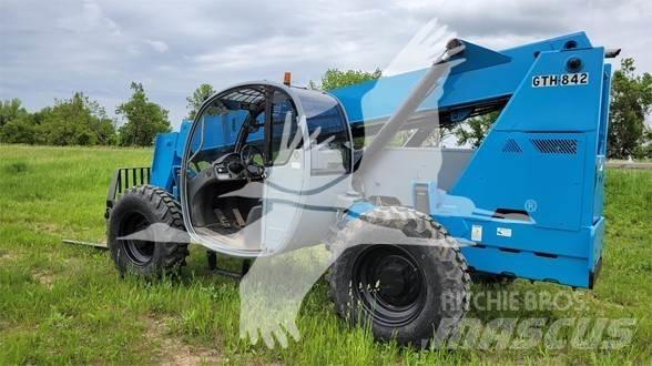 Genie GTH842 Verreikers