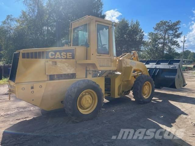 CASE 621 Wielladers