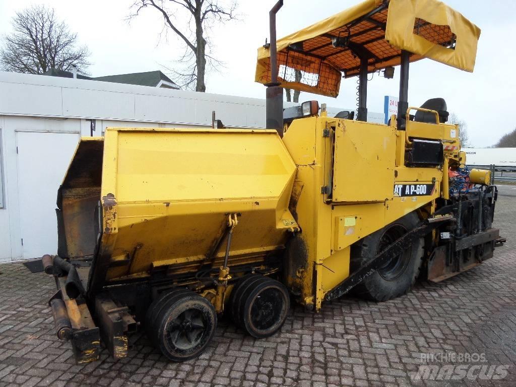 CAT AP 600 Asfaltafwerkmachines