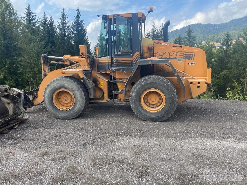 CASE 621 C Wielladers