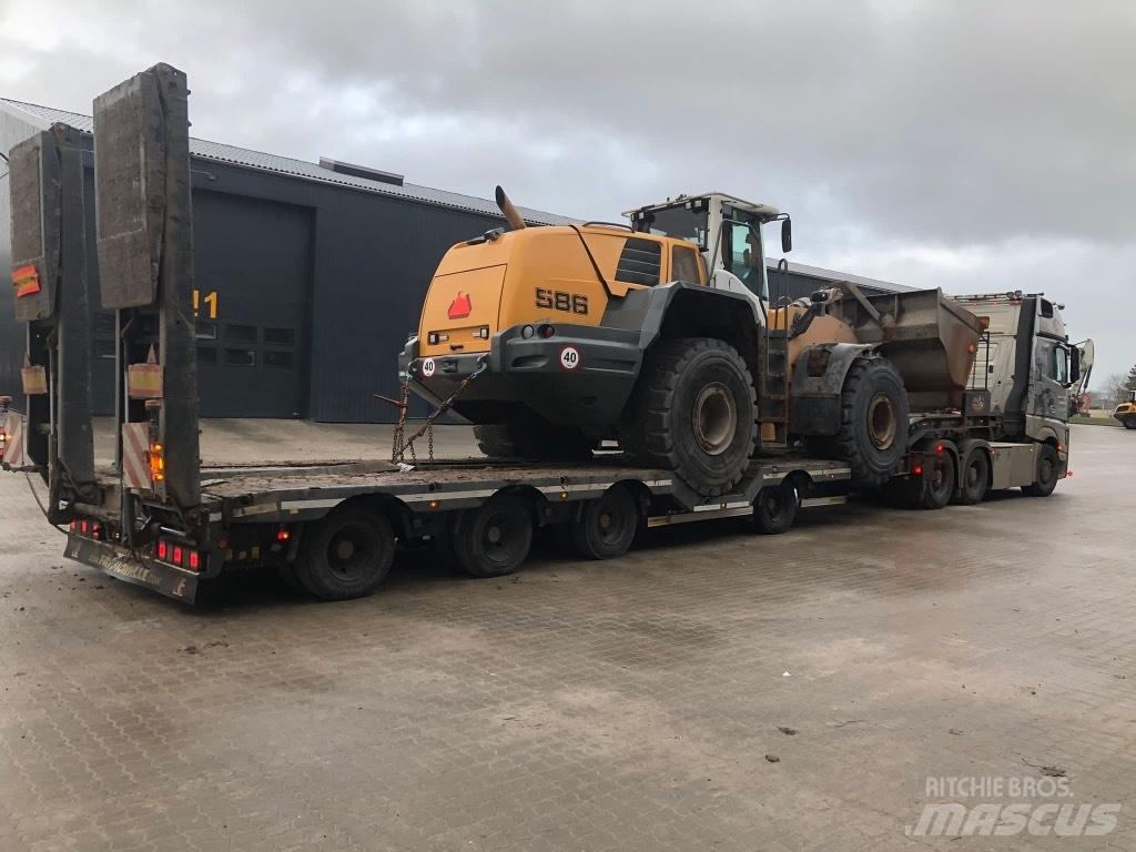 Liebherr L 586 Wielladers