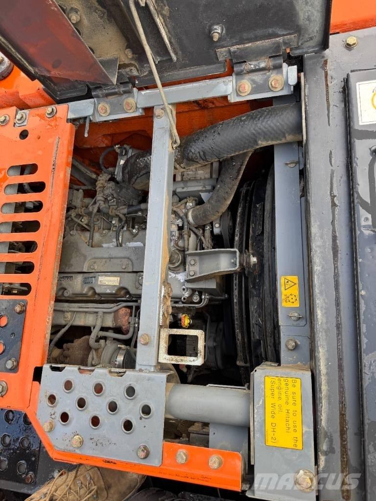 Hitachi ZX 135 US-5B Rupsgraafmachines