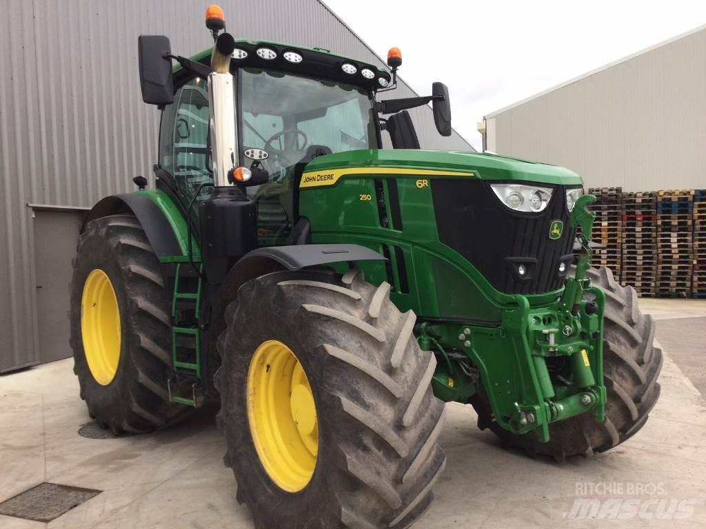 John Deere 6R250 Tractoren