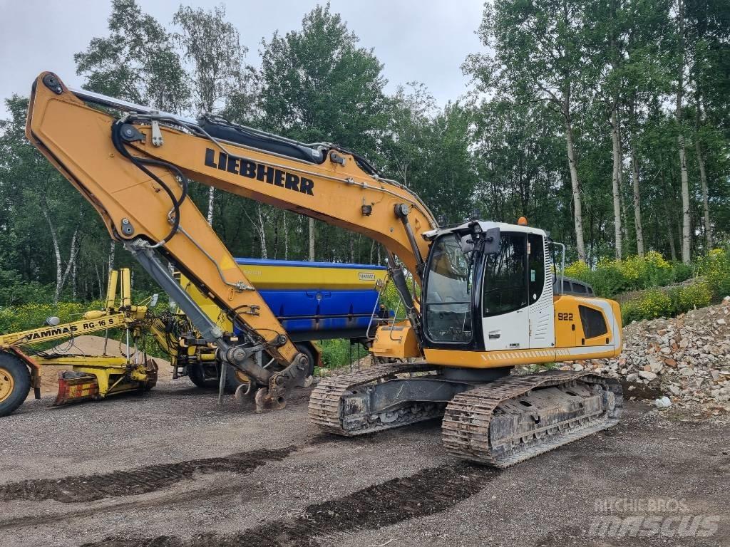 Liebherr R 922 Rupsgraafmachines