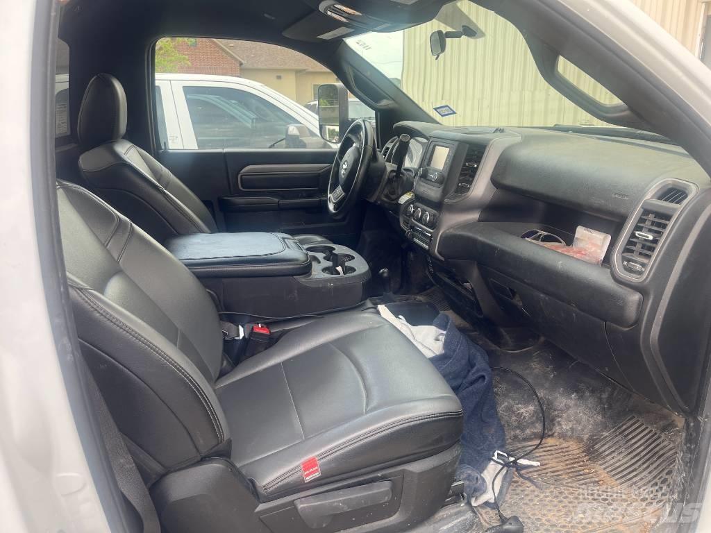 RAM 5500 Platte bakwagens