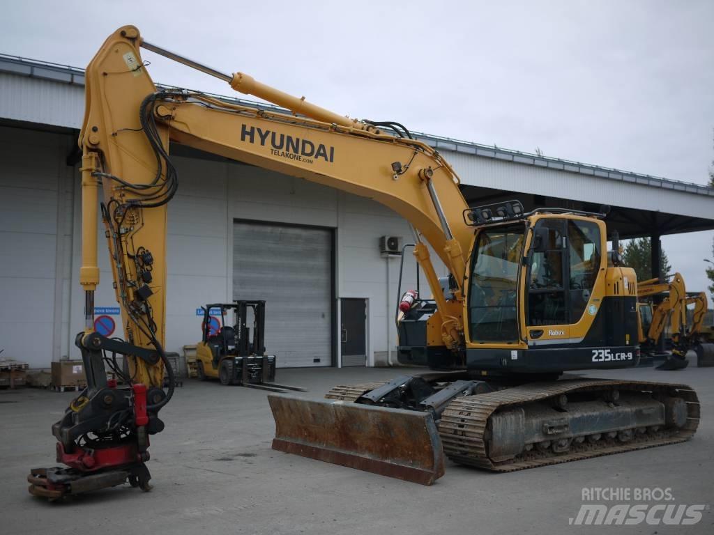 Hyundai R 235 LCRD-9 Rupsgraafmachines