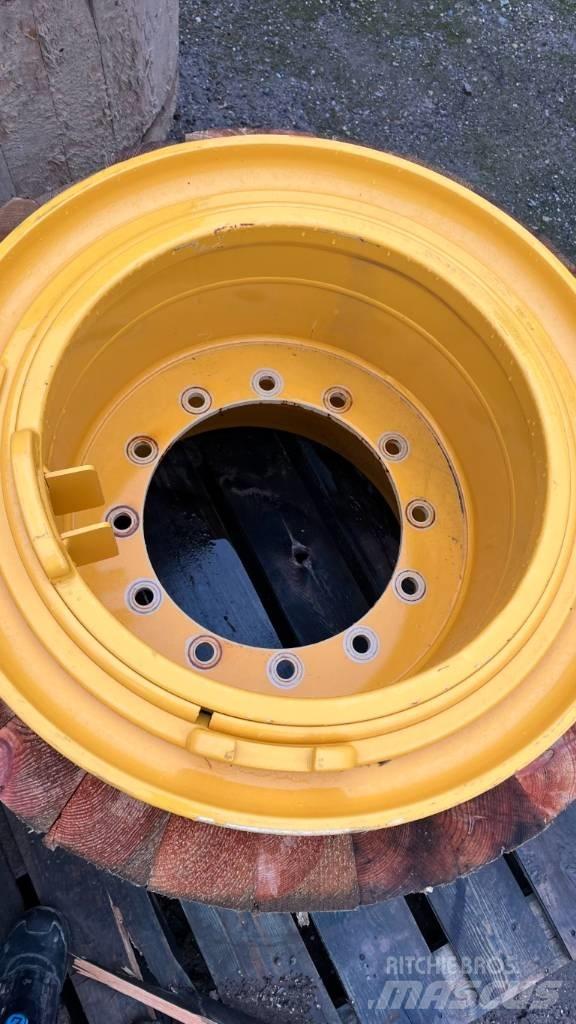 Volvo A30G Banden, wielen en velgen