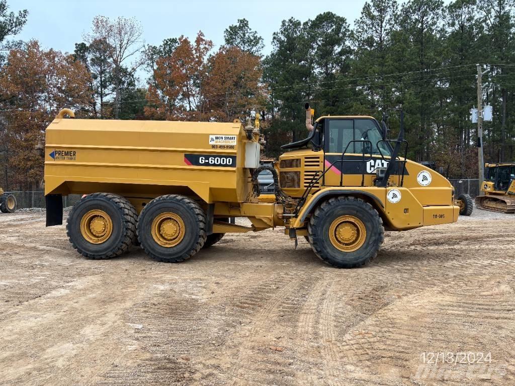 CAT 730 Water tankwagens