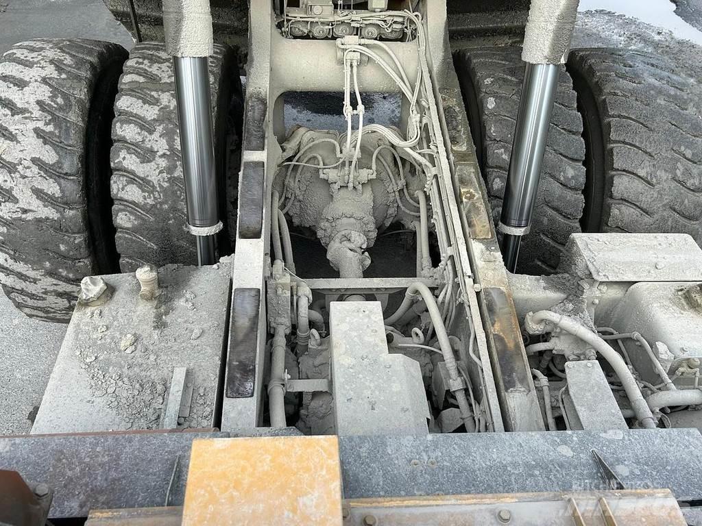 Komatsu HD605-7 Mini Dumpers