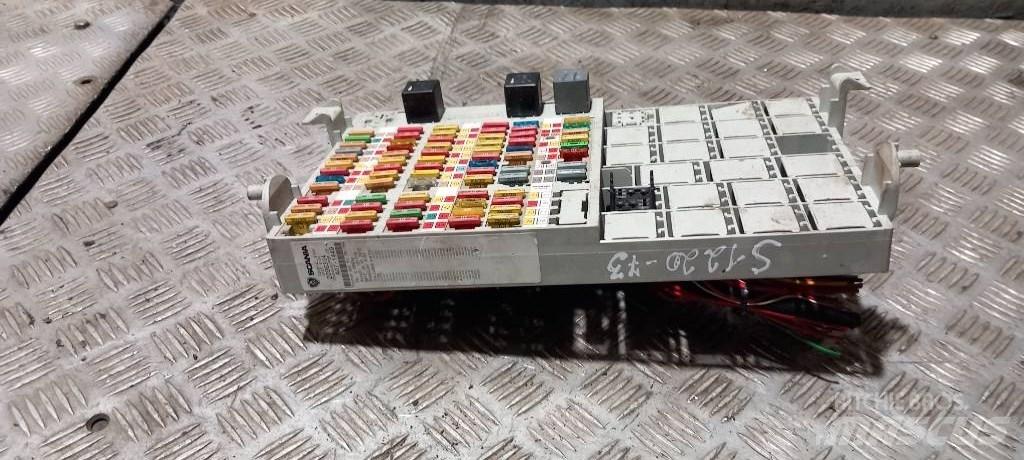 Scania G 400   2096304 Cabine en interieur