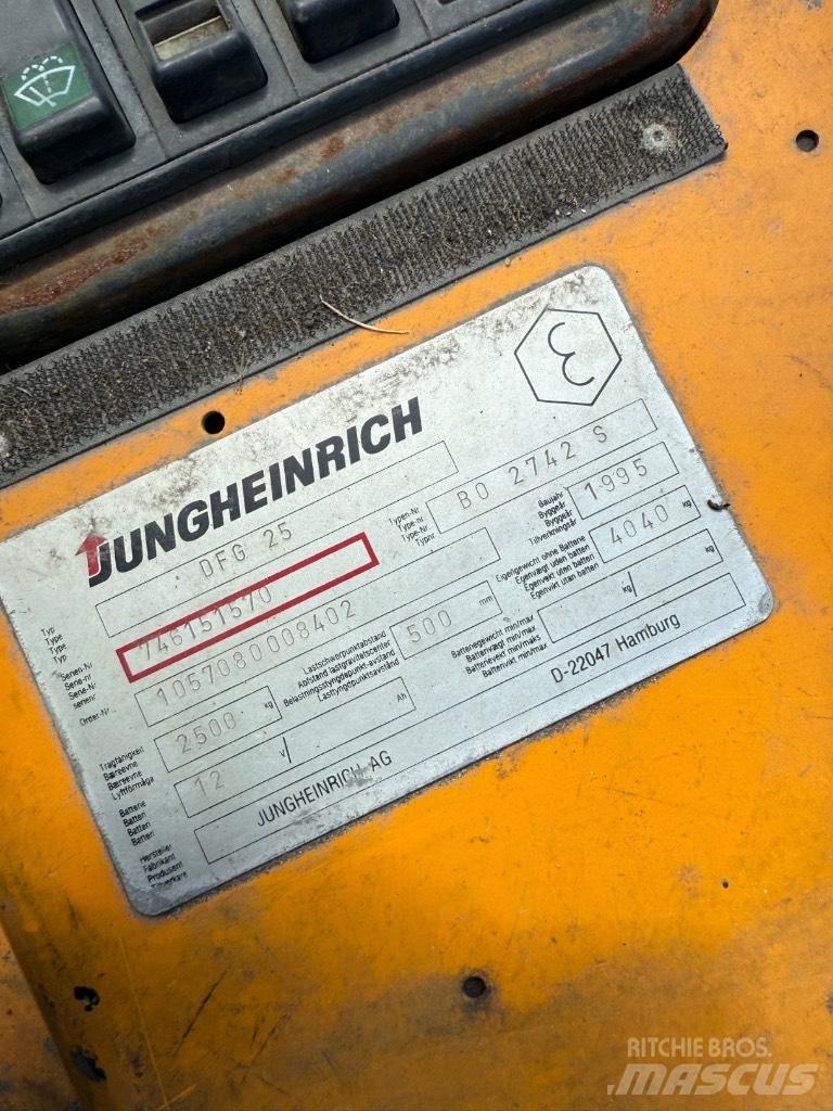 Jungheinrich DFG 25 Diesel heftrucks