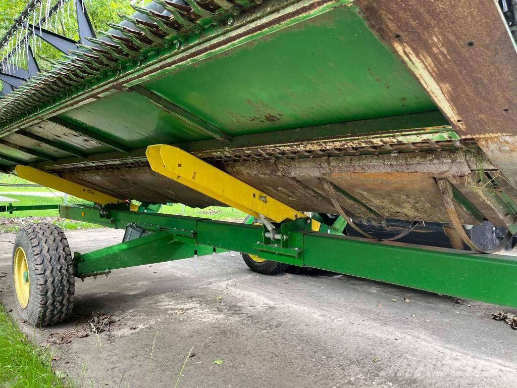 John Deere W 440 Maaidorsmachines