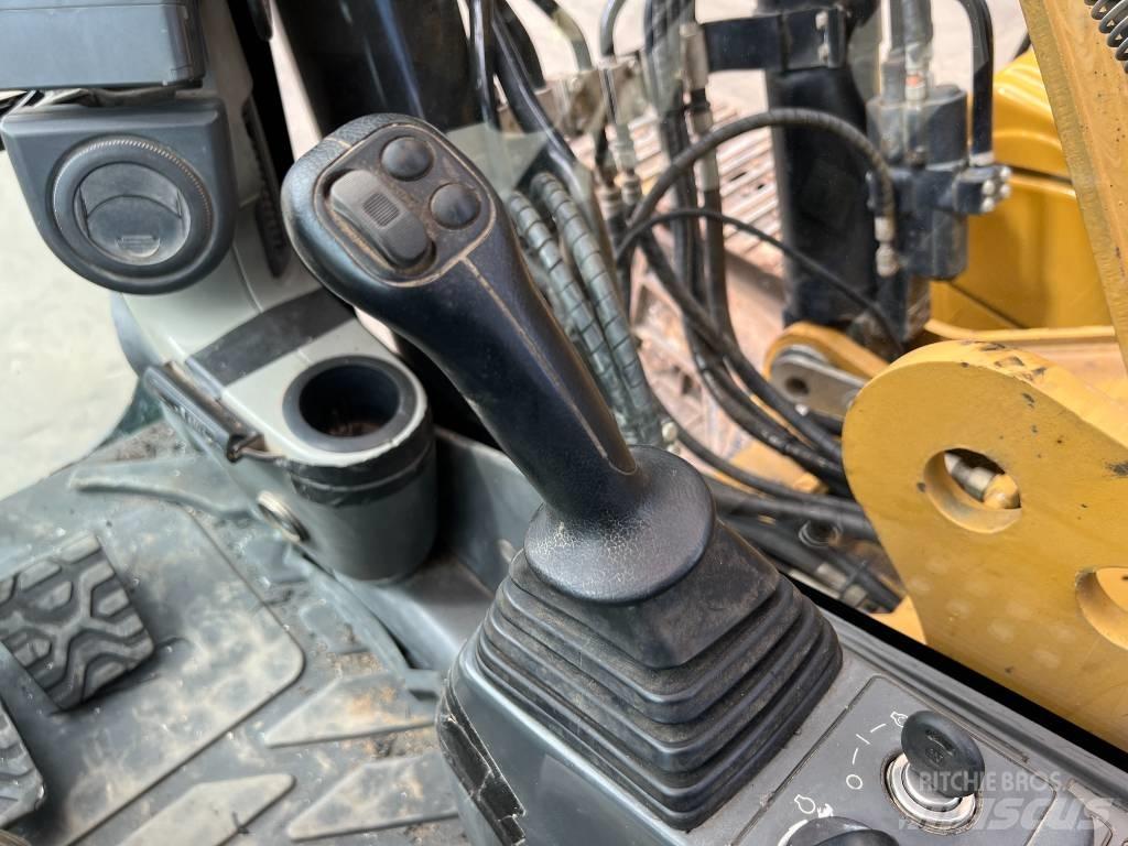 CAT 329D LN Rupsgraafmachines