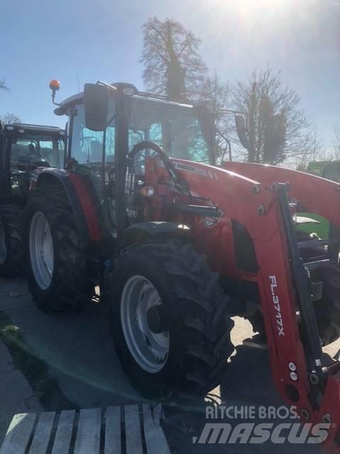 Massey Ferguson 5711 Tractoren