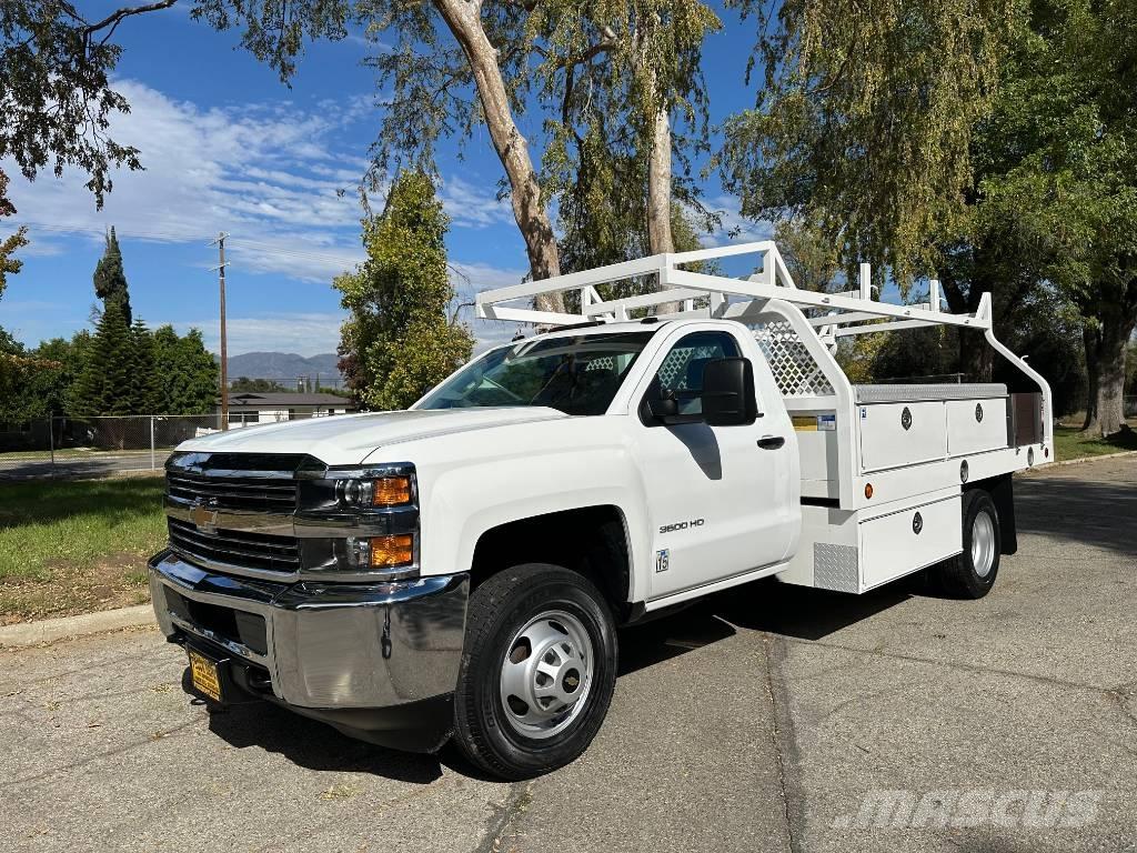 Chevrolet 3500 HD Bestelwagens met open laadbak