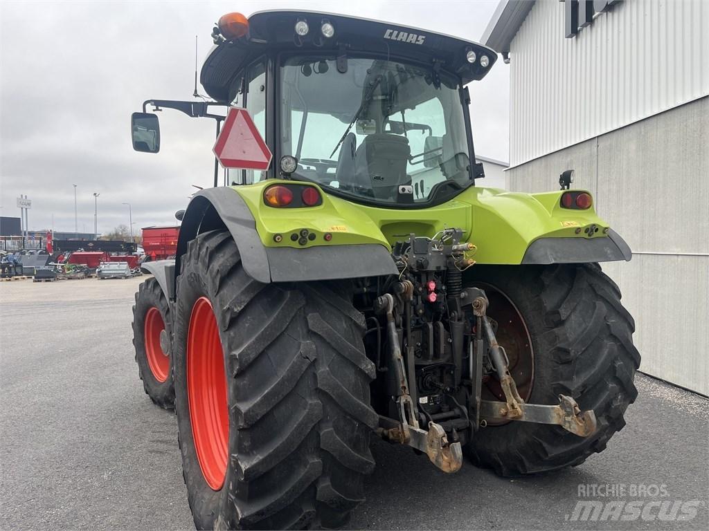 CLAAS Arion 620 Tractoren