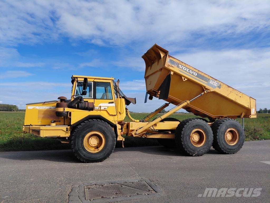 Volvo A 25 C Knik dumptrucks