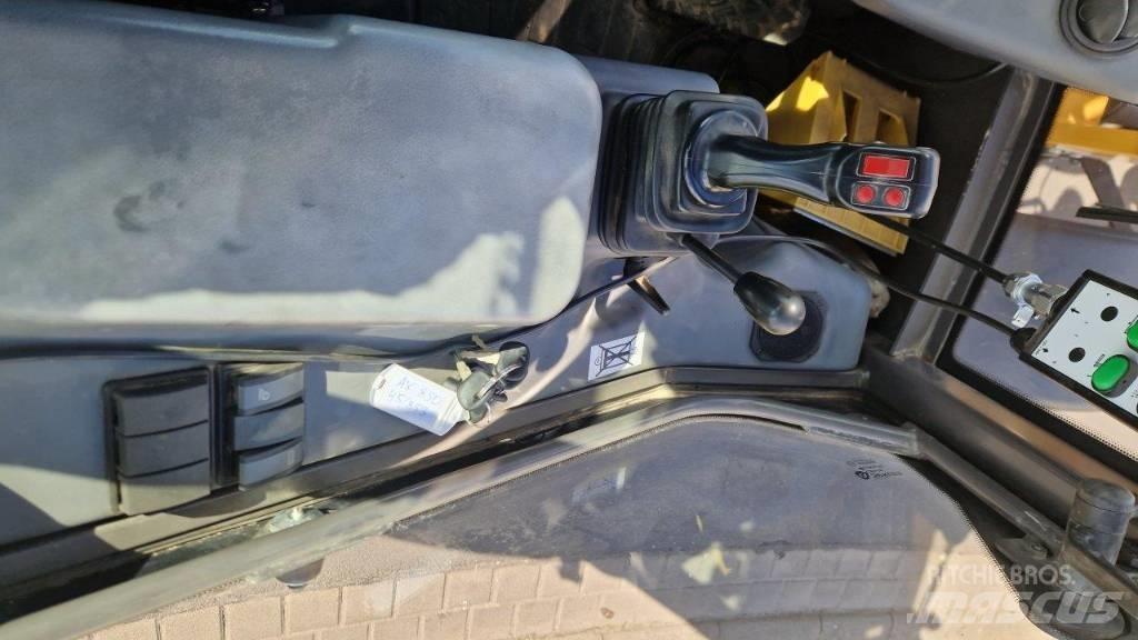 Mecalac AX 850 Wielladers