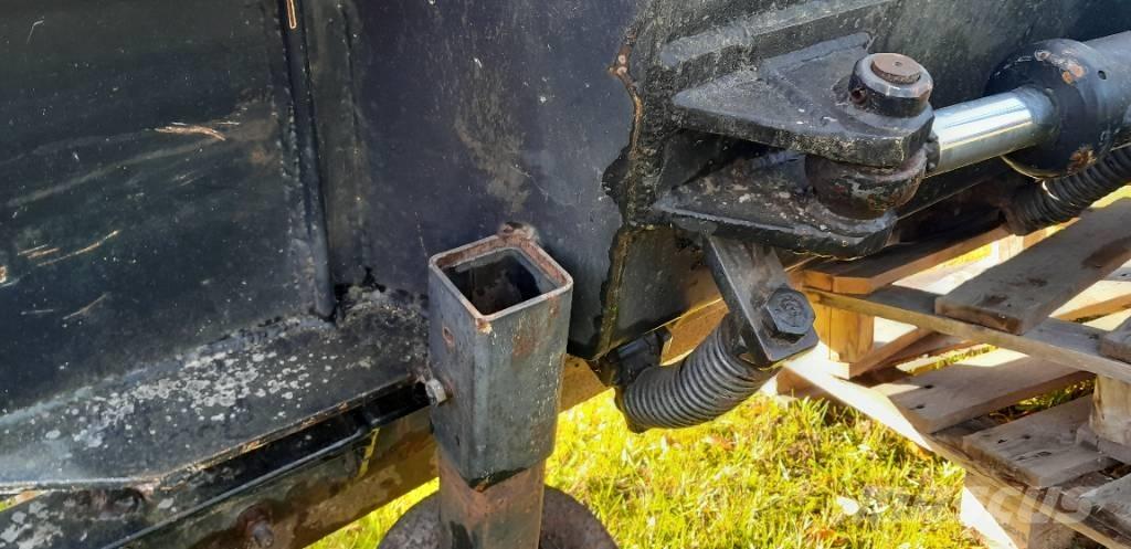 Pome 320 Sneeuwschuivers en -ploegen