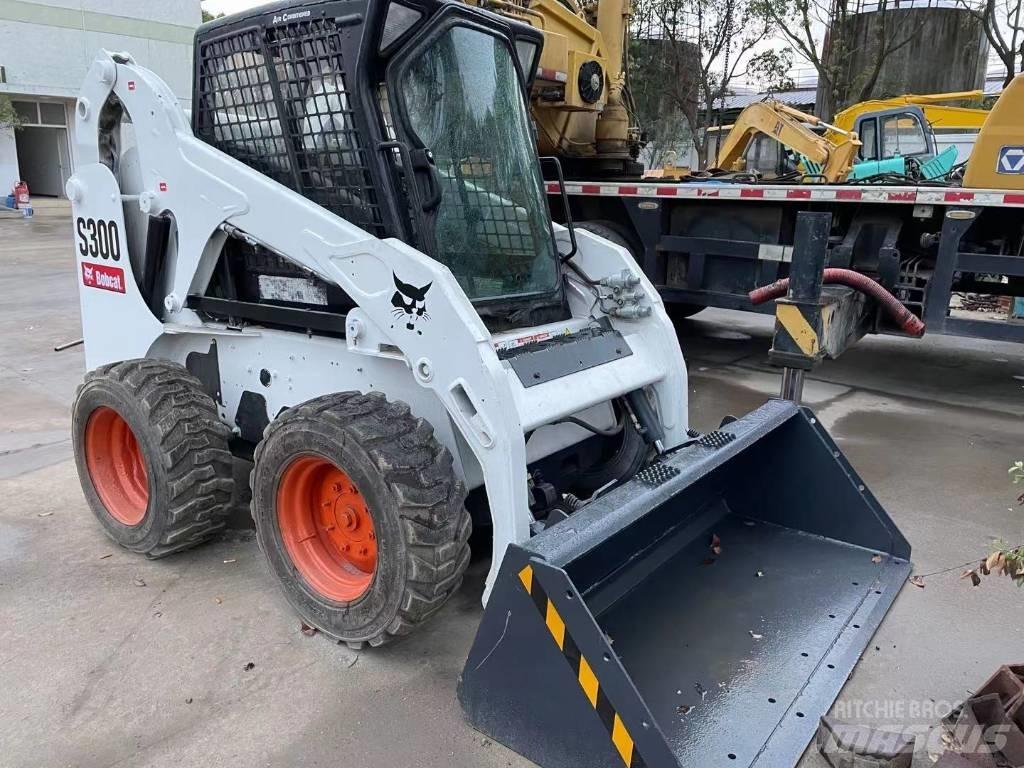 Bobcat S 300 Schrankladers