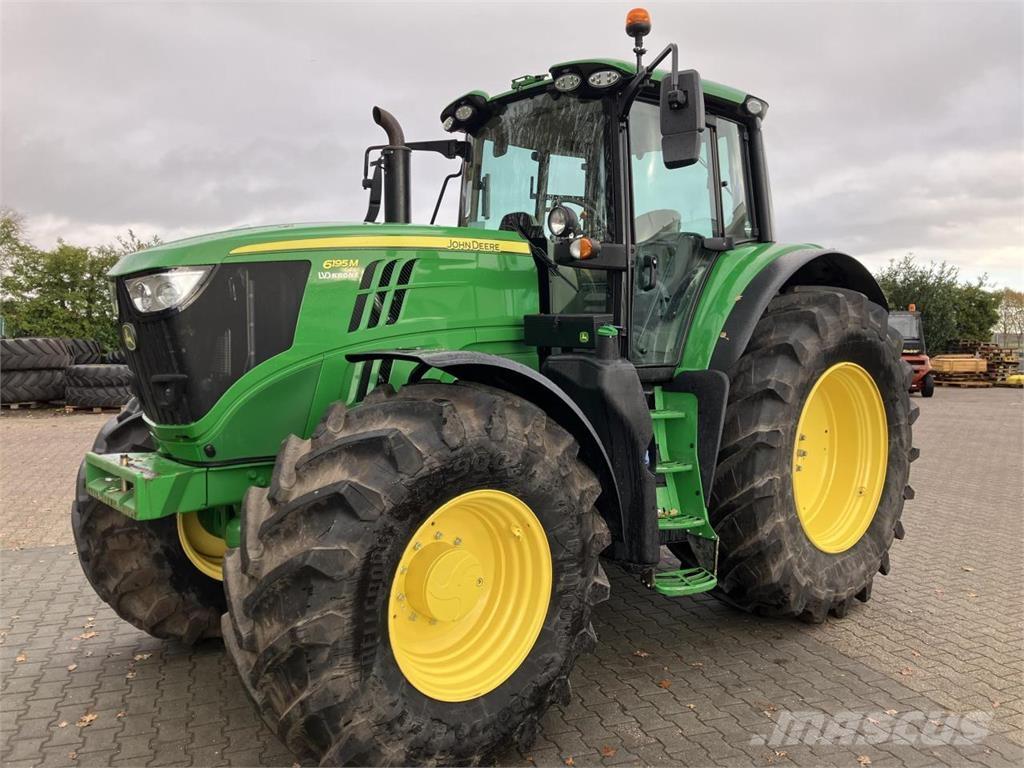 John Deere 6195M Tractoren