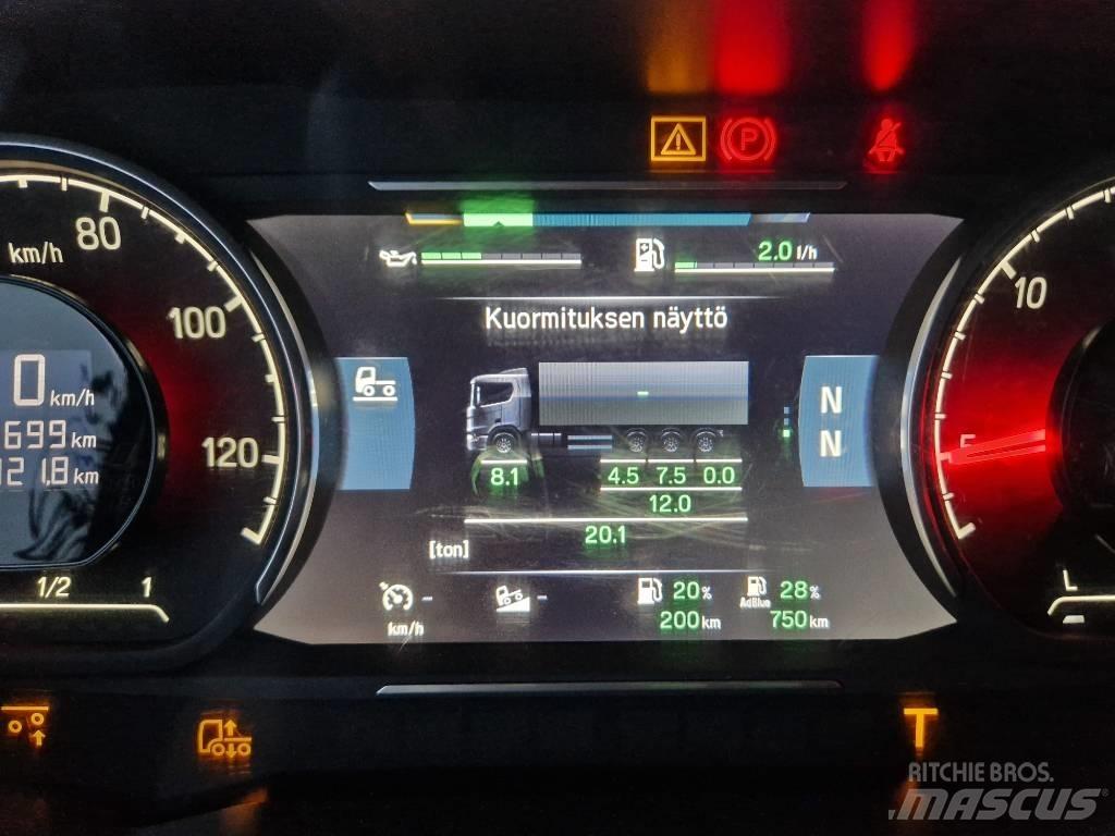 Scania R540 8x2 Vlakke laadvloer met kraan