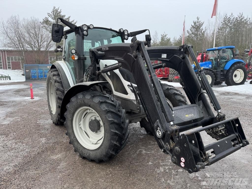 Valtra G 115 Active Tractoren