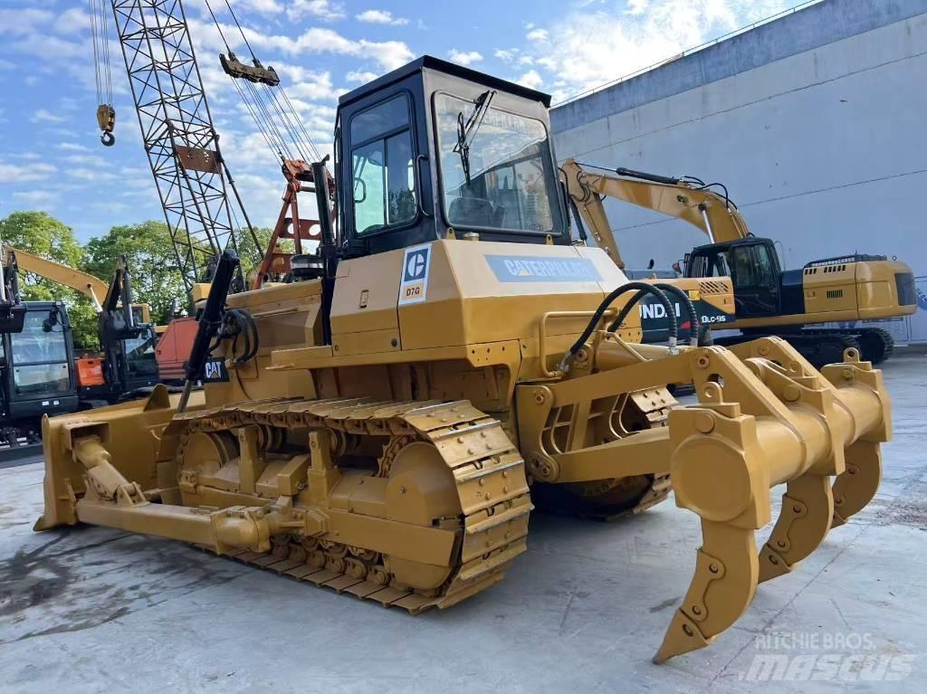 CAT D7G Rupsdozers