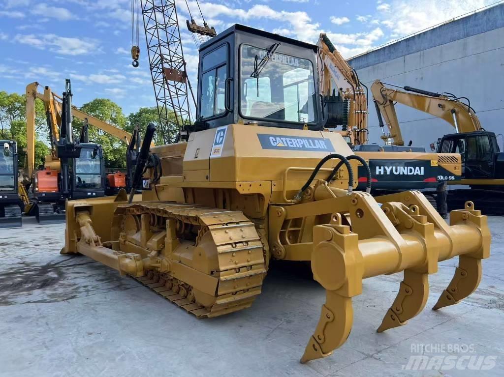 CAT D7G Rupsdozers