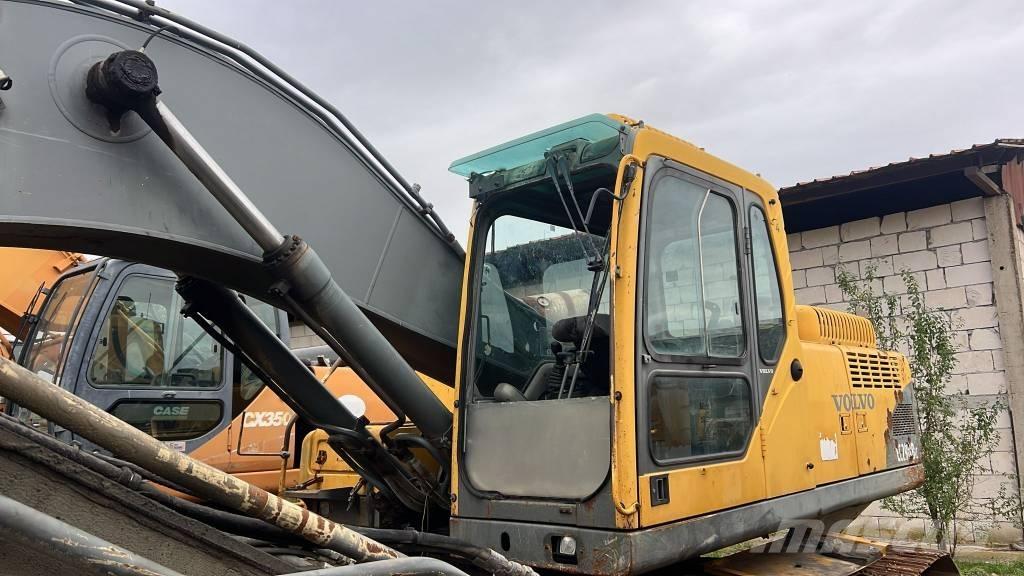 Volvo EC 290 B LC Rupsbanden, kettingen en onderstel