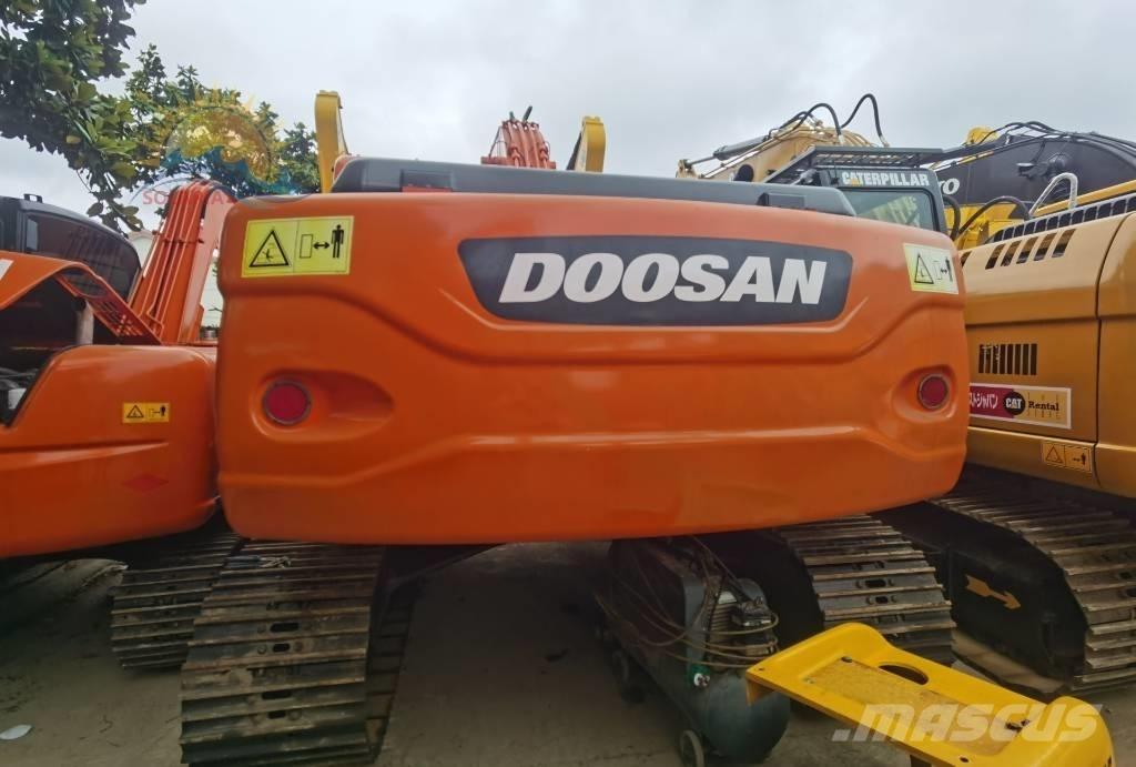 Doosan DX 225 LC Rupsgraafmachines