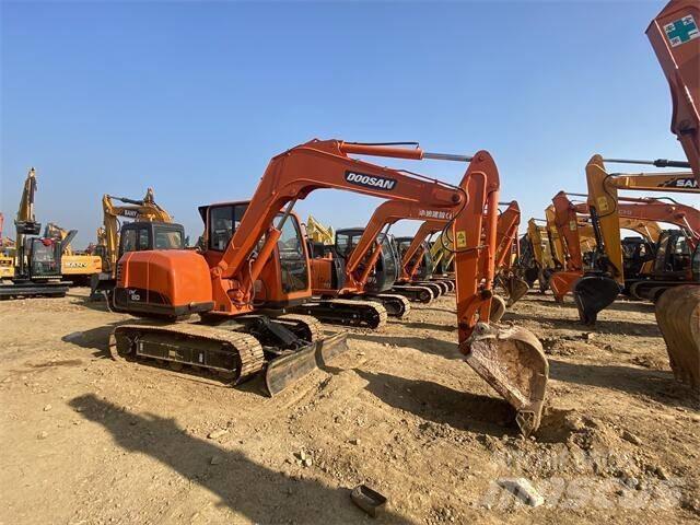 Doosan DX80 Minigraafmachines < 7t