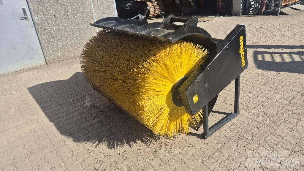 Engcon sweeper Veegmachines