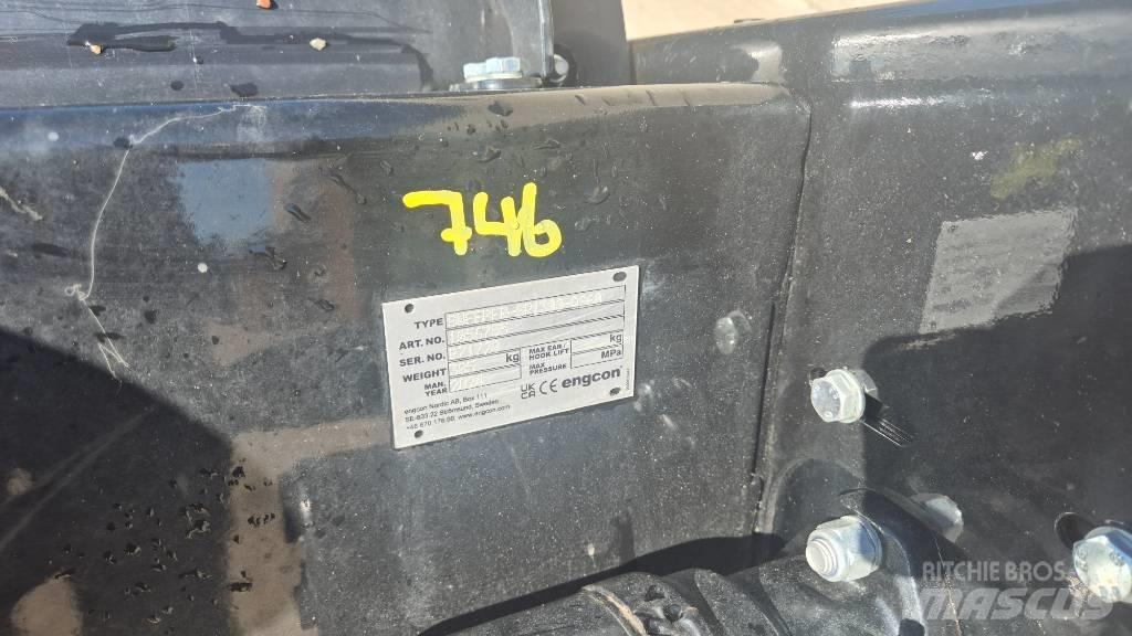 Engcon sweeper Veegmachines