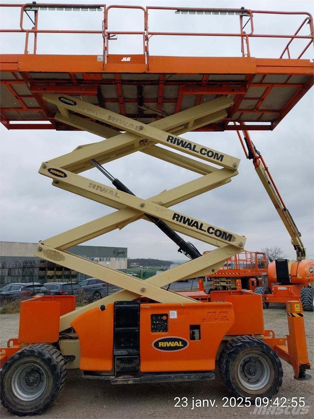 JLG 3394RT Schaarhoogwerkers
